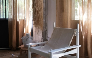 fauteuil carlo bois blanc shop decoration d'interieur